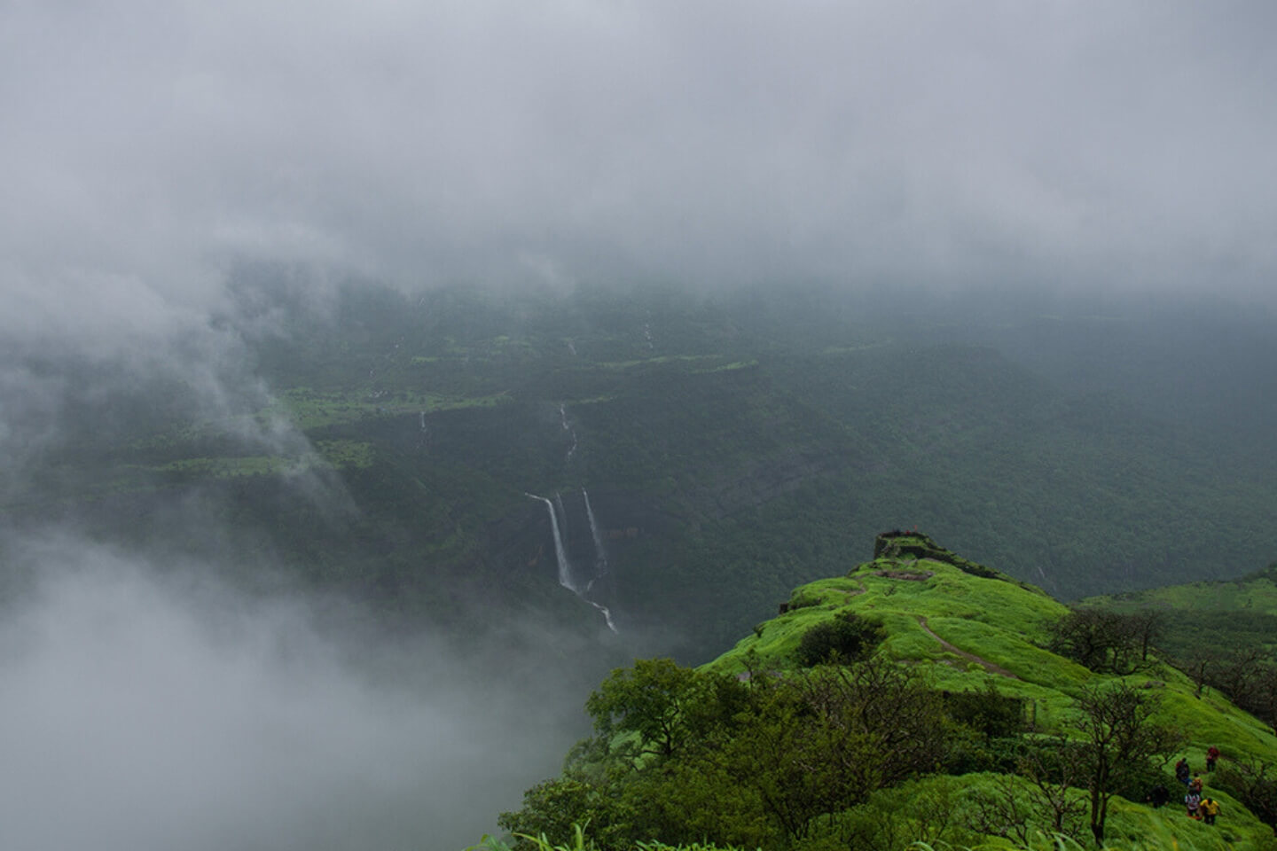 tourist attractions in khandala